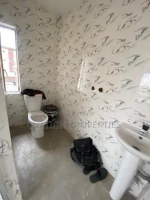 3bdrm Apartment in Surulere for rent