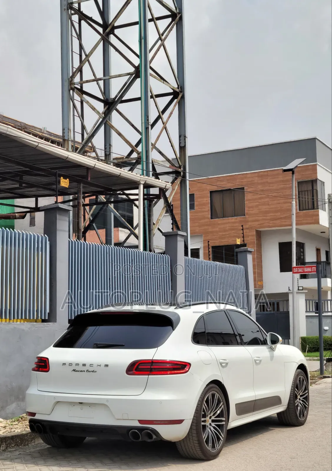 Porsche Macan Turbo 2017 White