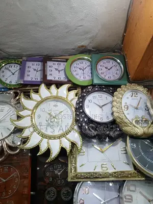Wall Clocks_ Souvenir Items
