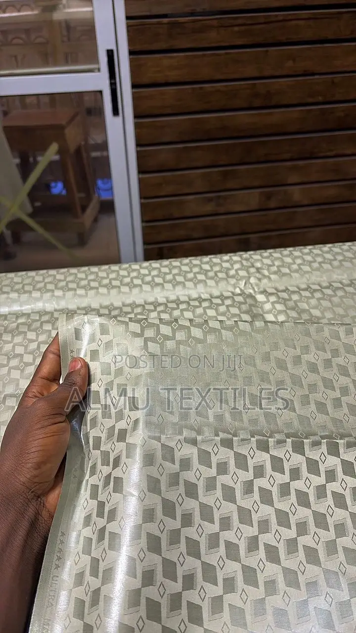 Premier Brocade