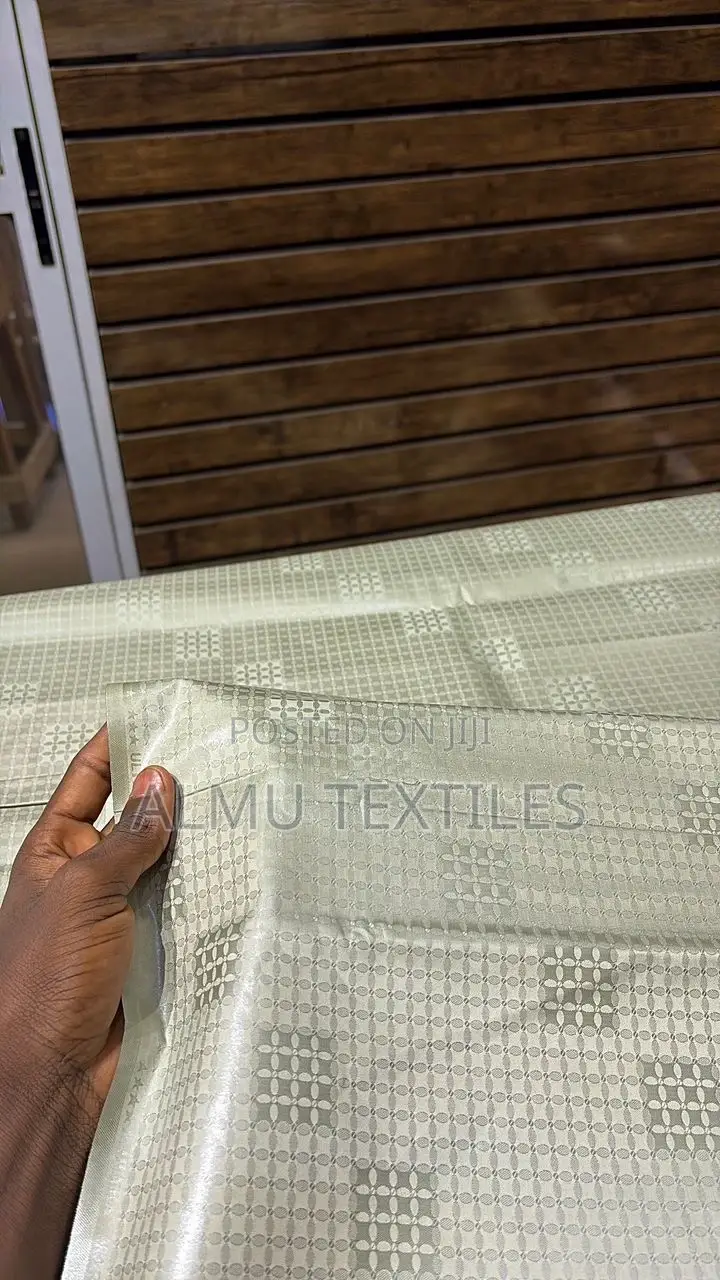 Premier Brocade