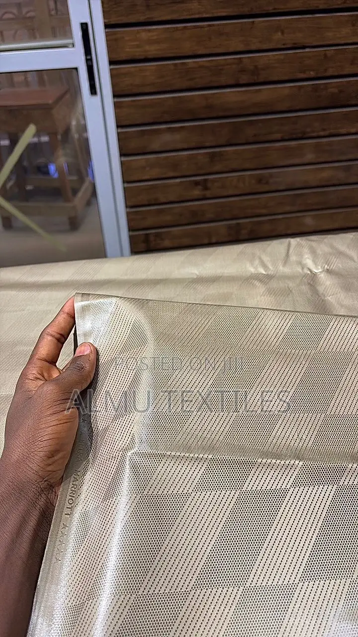 Premier Brocade