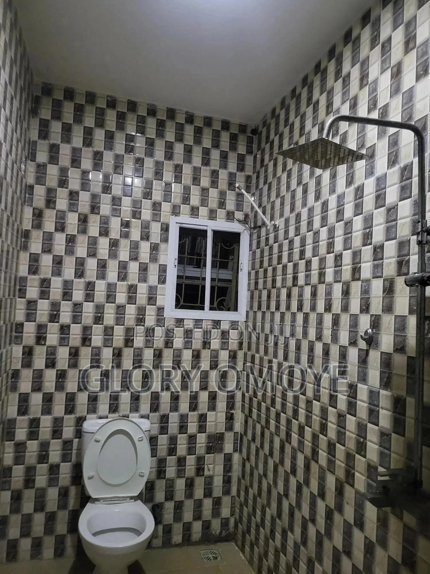 A Room in a Duplex Available for Shortlet