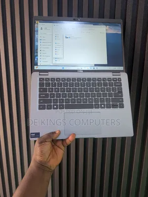 Laptop Dell Latitude 5450 16GB Intel Core i5 SSD 512GB