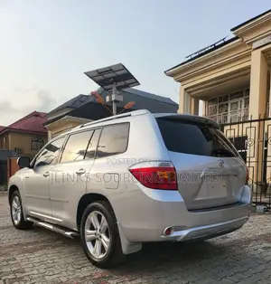 Toyota Highlander Limited 2010 Silver