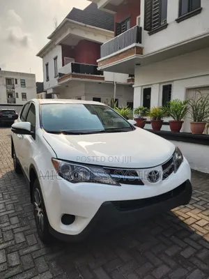 Toyota RAV4 2015 White