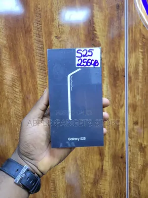 New Samsung Galaxy S25 256 GB