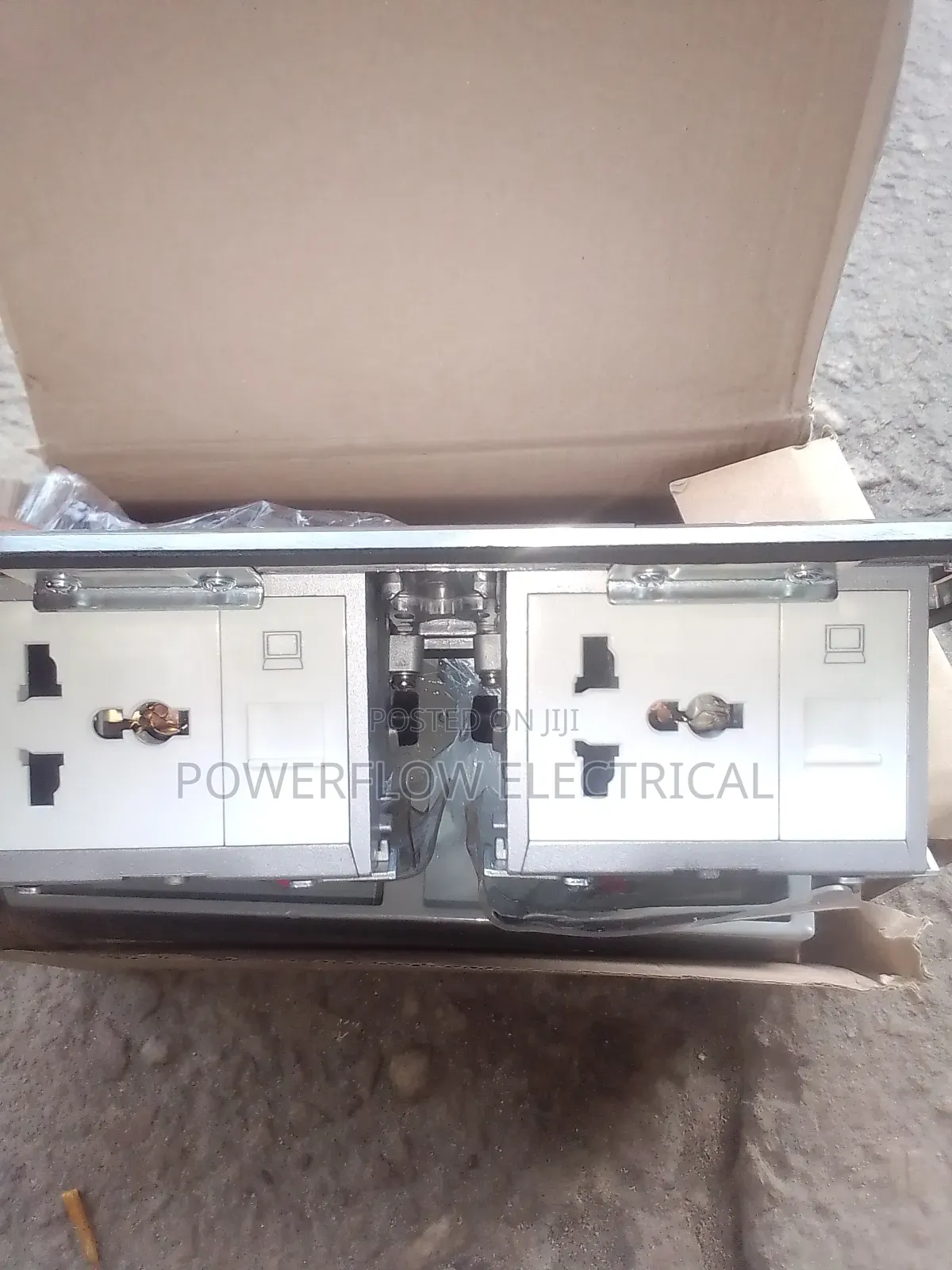 Floor Socket