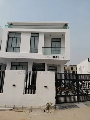 Furnished 5bdrm Duplex in Chevron for sale