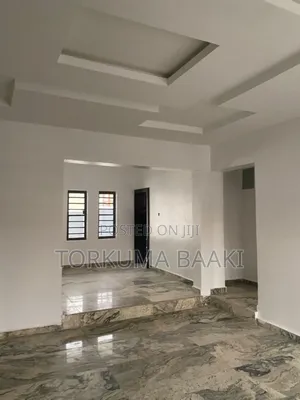 3bdrm Bungalow in Efab Verizon, Gwarinpa for sale