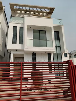 Furnished 5bdrm Duplex in Chevron for sale