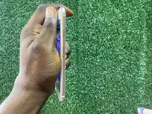 Apple iPhone 8 64 GB Gold