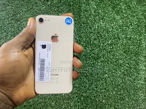 Apple iPhone 8 64 GB Gold