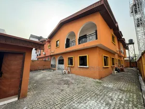 7bdrm Duplex in For Rent 7Bed Room, Ado / Ajah for rent