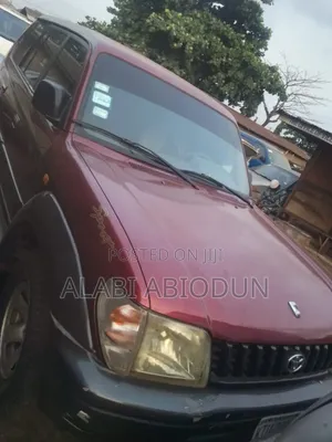 Toyota Land Cruiser 2002 Red