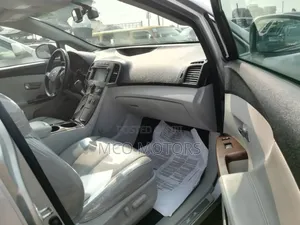 Toyota Venza 2011 Silver
