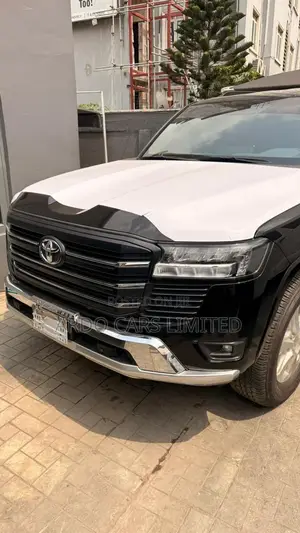 New Toyota Land Cruiser 2024 Black
