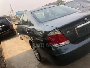 Toyota Camry LE 4dr Sedan (2.4L 4cyl 5A) 2006 Green
