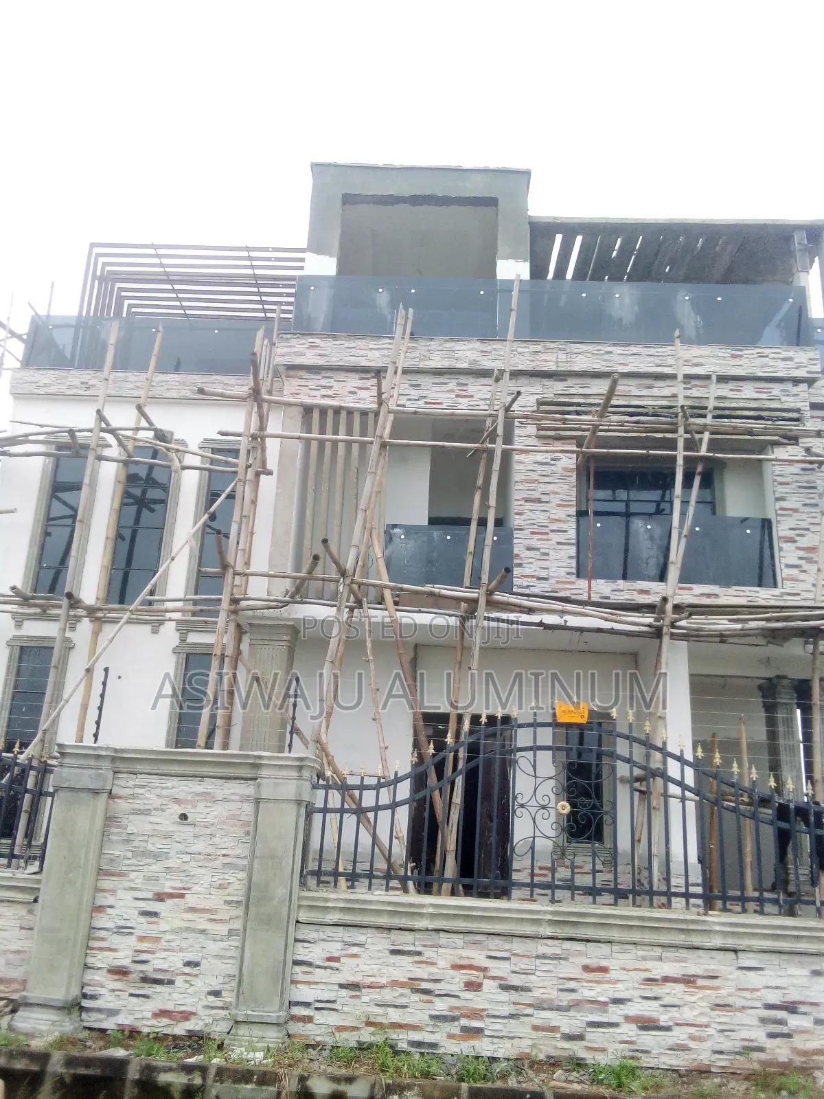 10mm Glass Rails Installation