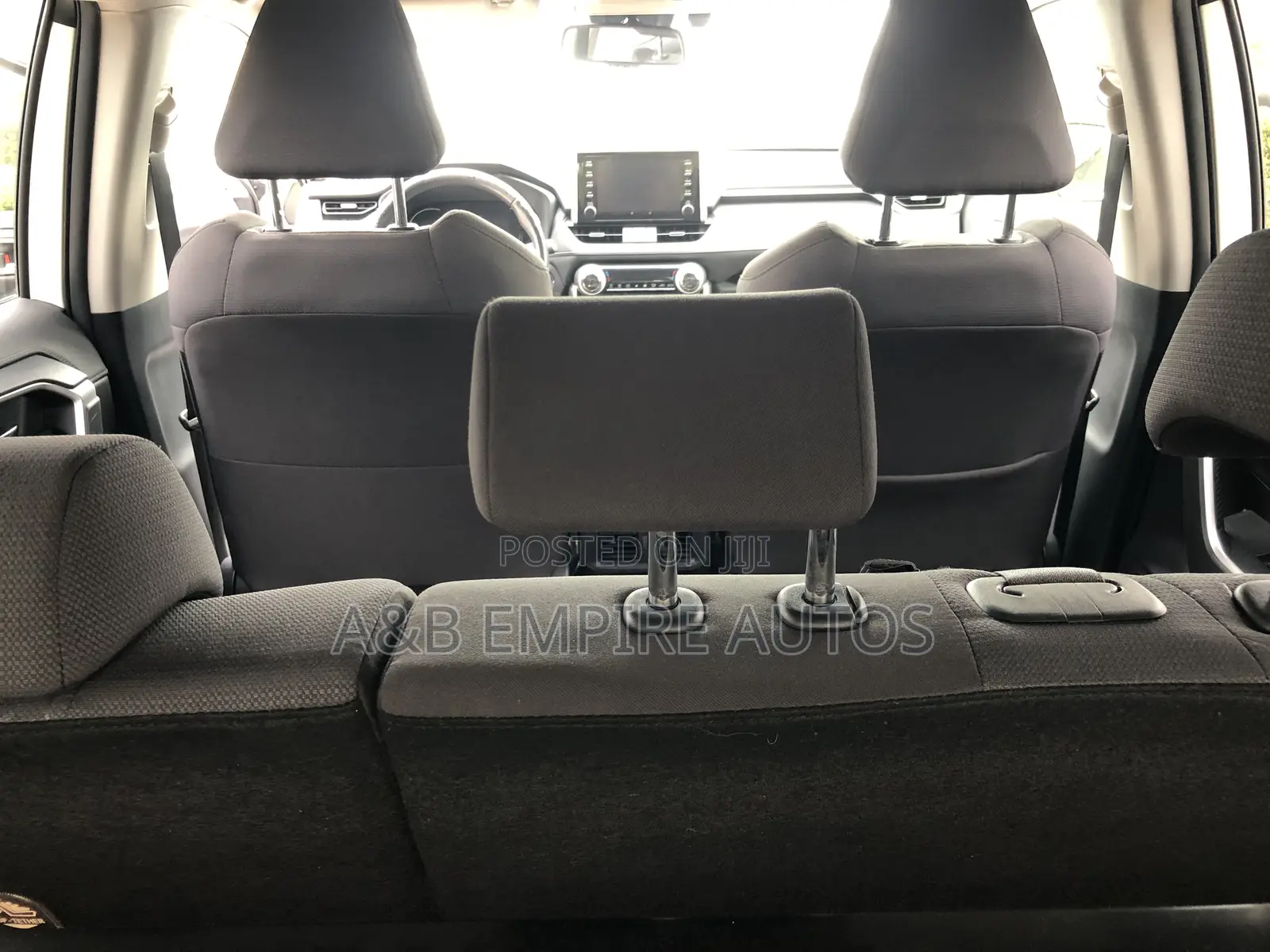 Toyota RAV4 2019 White