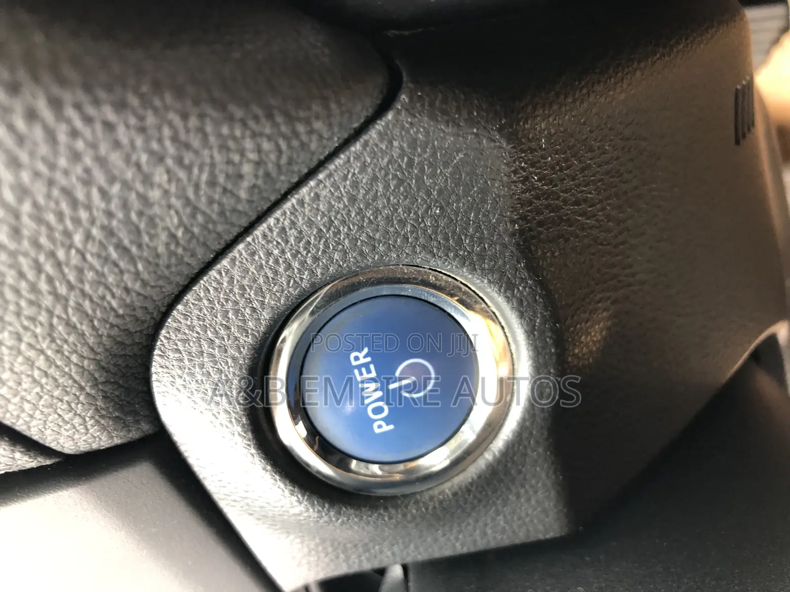 Toyota RAV4 2019 White