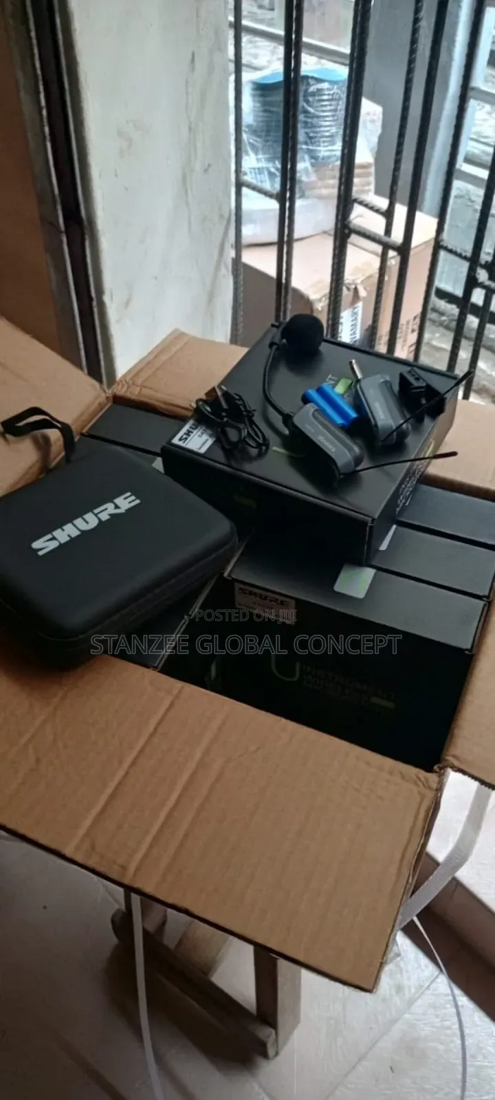 Shure Frequency Change Saxophone Microphone