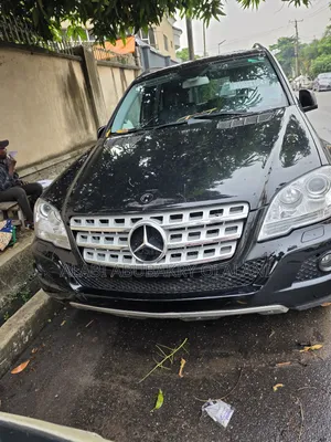 Mercedes-Benz M Class 2011 Black