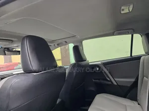 Toyota RAV4 2017 Off white