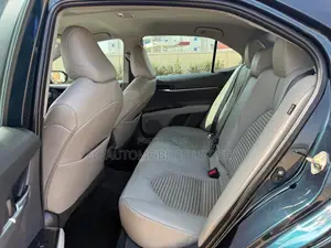Toyota Camry SE FWD 2020 Green
