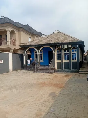 3bdrm Block of Flats in Dalemo, Alakuko for sale