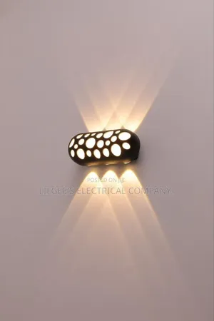 Dotted Body Patterns Design 3 Eyes Led Wall Light