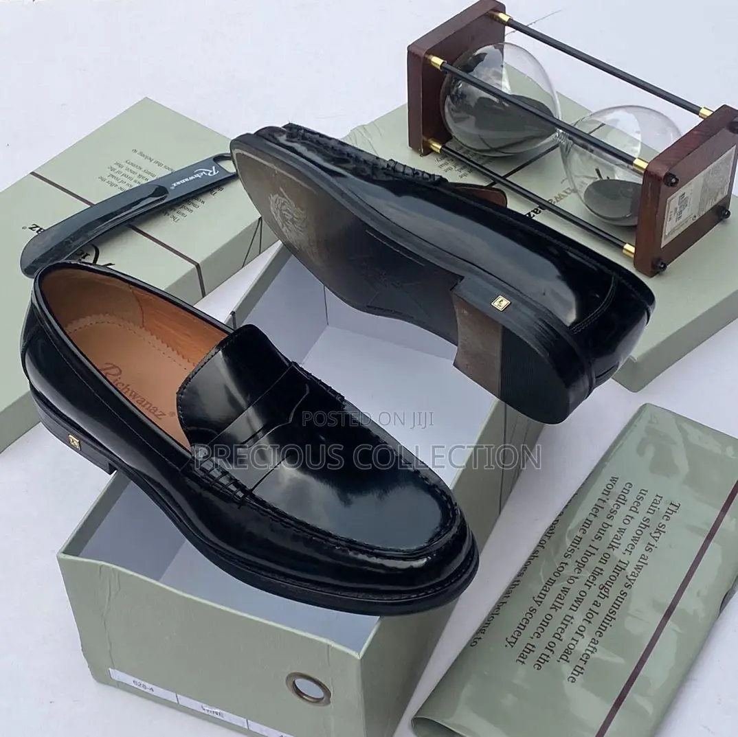 Plain Top, Glossy Leather, Pull on Richwanaz Luxury Shoe