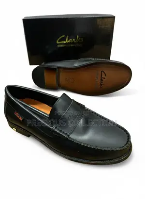 Black and Brown Classic Clark’S Pull on Leather Shoe