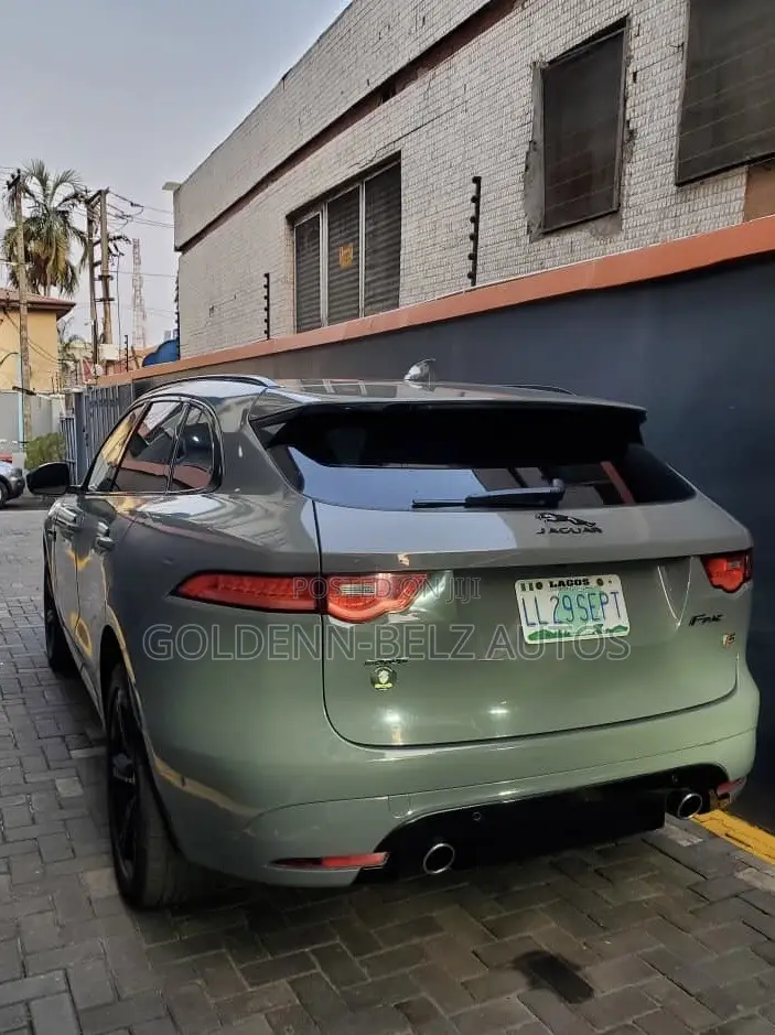 Jaguar F-Pace S 2017 Gray