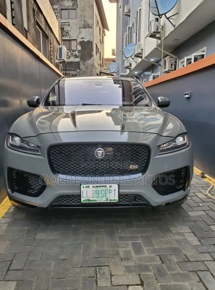Jaguar F-Pace S 2017 Gray