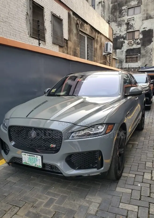 Jaguar F-Pace S 2017 Gray