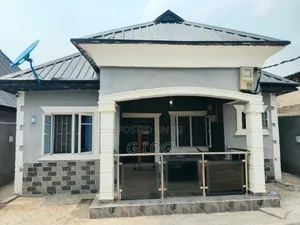 3bdrm Bungalow in Peace Estate, Ikorodu for sale