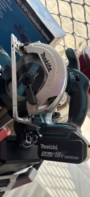 Makita 18v LXT Lithium-Ion Cordless Circular Saw With 5.0ah Battery