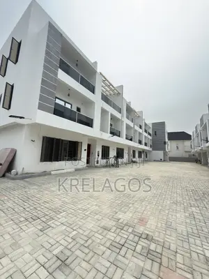 5bdrm Duplex in Orchid, Chevron for sale