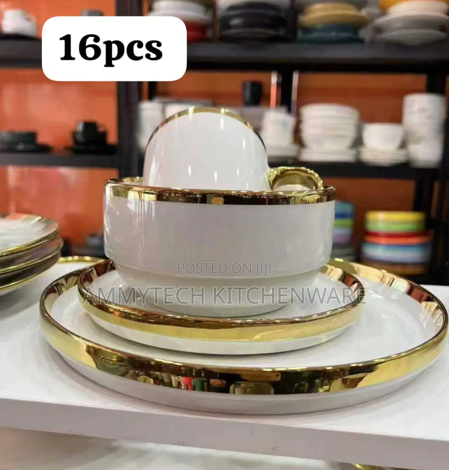 16pcs Plain White With Gold Design