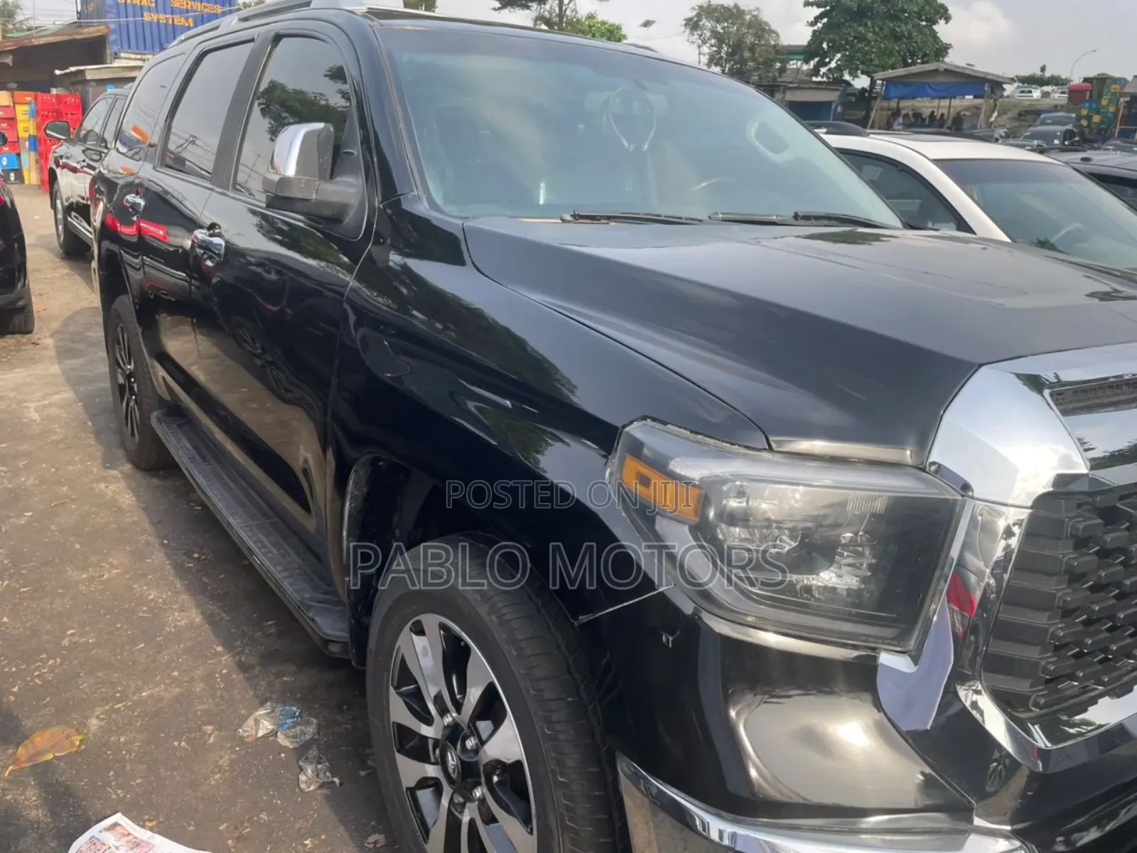 Toyota Sequoia Platinum 4x4 2018 Black