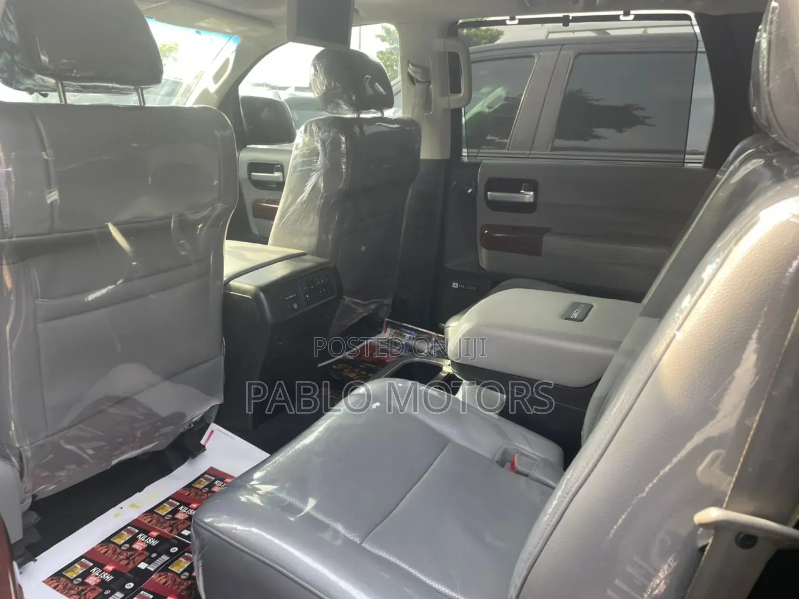 Toyota Sequoia Platinum 4x4 2018 Black