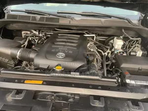 Toyota Sequoia Platinum 4x4 2018 Black