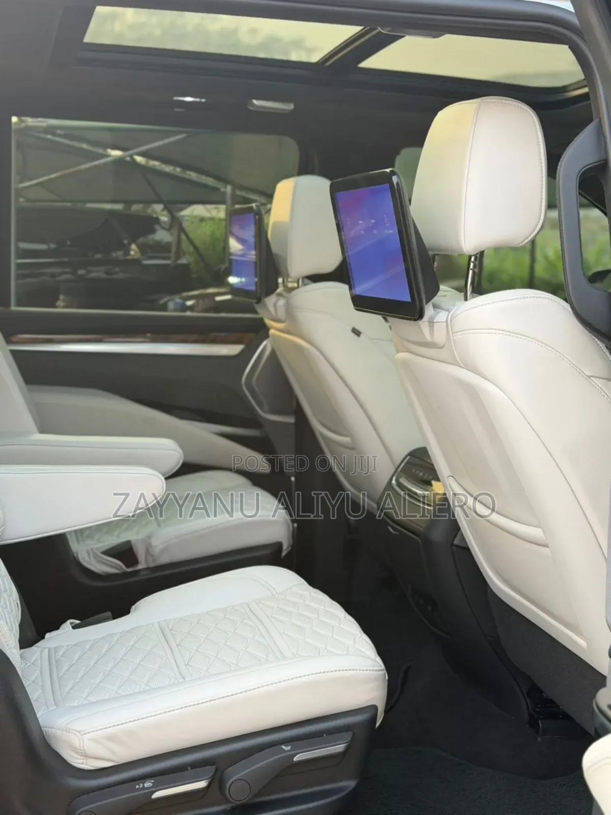 Cadillac Escalade 2025 Gray