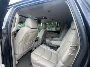 Cadillac Escalade 2016 Gray