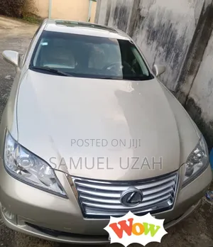 Lexus ES 350 2010 Gold