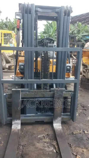 Cat 3 Ton Forklift for Sale Excellent Condition • Ready to Work