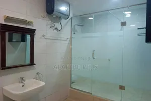Furnished 5bdrm Duplex in Estate, Kaura for rent