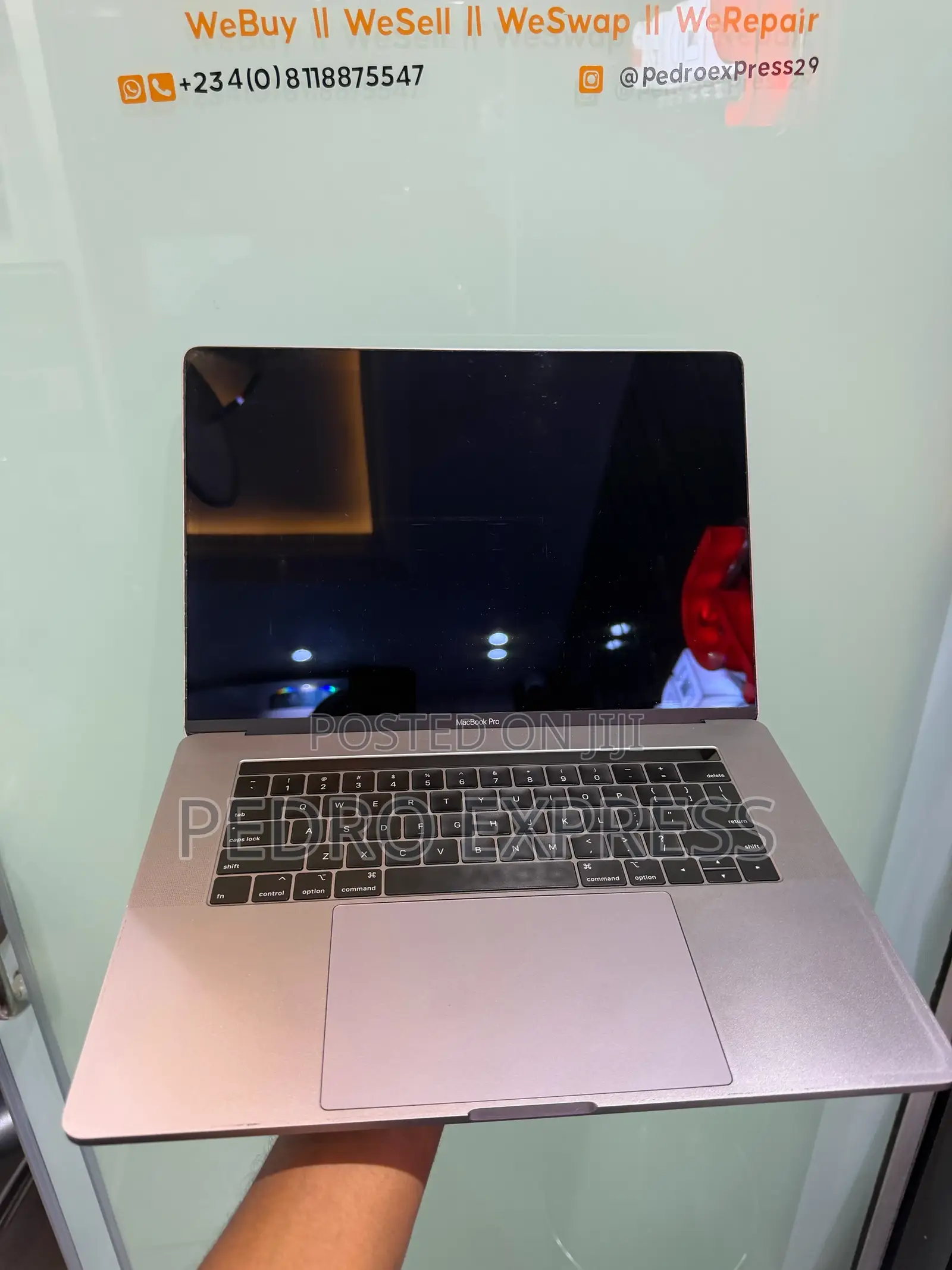 Laptop Apple MacBook Pro 2018 16GB Intel Core i7 SSD 512GB
