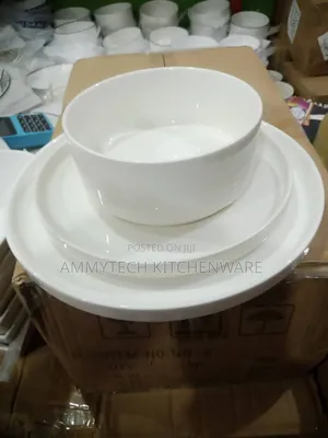 Plain White Servings Flats, Soup And Side